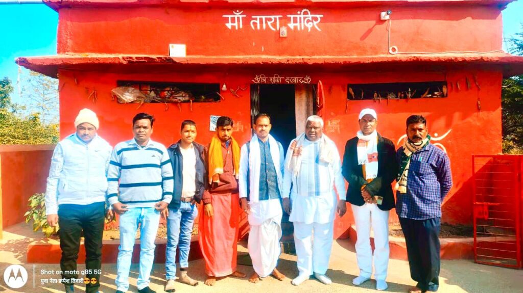 मकर संक्रांति महोत्सव में शामिल हुए टुंडी विधायक मथुरा प्रसाद महतो, mathura prasad mahto, binay tewari khortha, topchanvhi dhanbad,